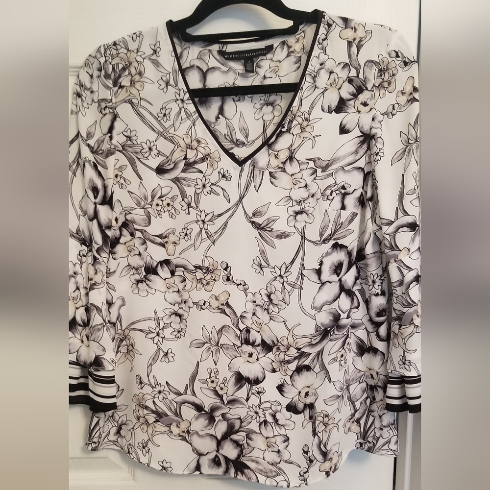 White House Black Market Monochrome Floral Top